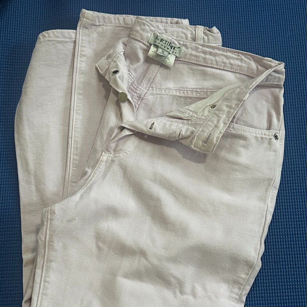 Karen Kane
Pink Jean
Easy fit - Picture 2 of 3